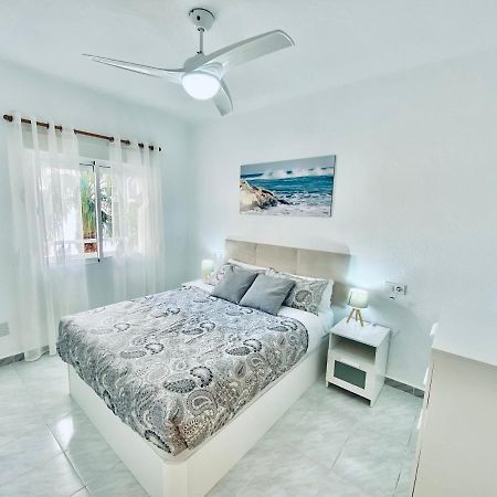 Amplio Apartamento Con Vistas Al Mar, Parking Y Wifi Alicante Bagian luar foto