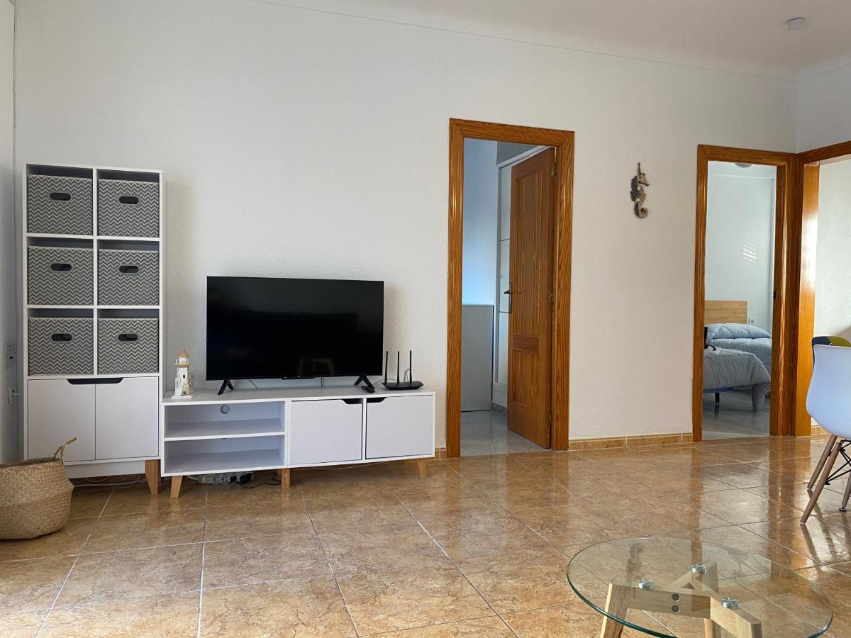 Amplio Apartamento Con Vistas Al Mar, Parking Y Wifi Alicante Bagian luar foto