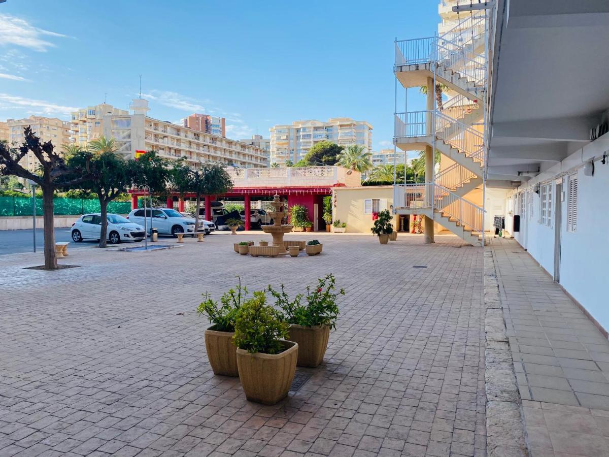Amplio Apartamento Con Vistas Al Mar, Parking Y Wifi Alicante Bagian luar foto